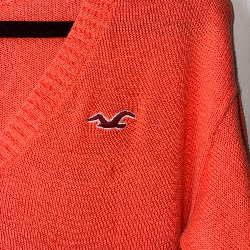Hollister Coral Orange V Neck Sweater Lightweight Knit Size S Relaxed Fit - Picture 3 of 5